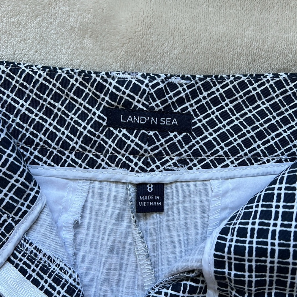 Land'n Sea Shorts - Picture 2 of 5